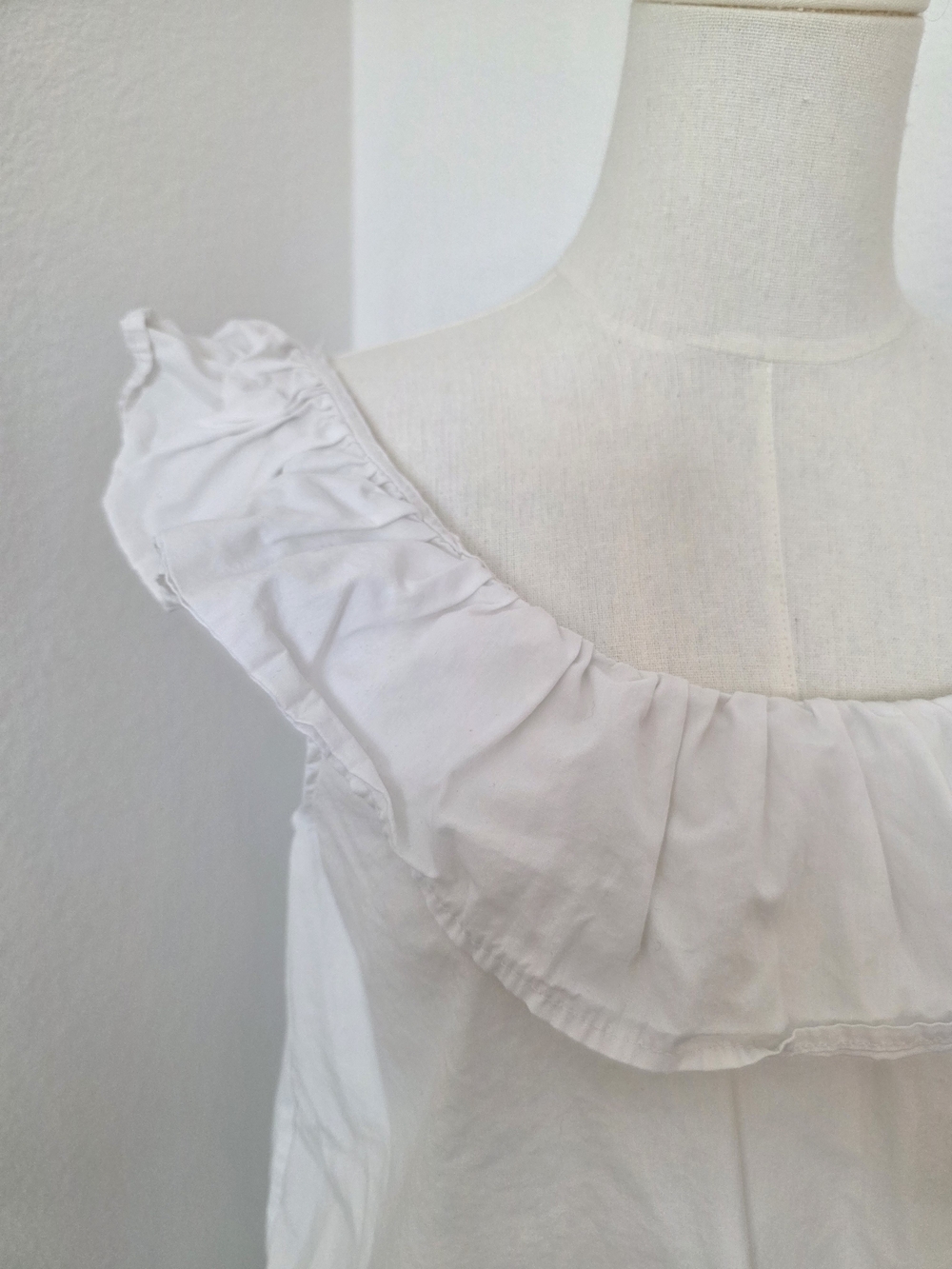 Mango White Ruffle Off-Shoulder Tank Top - Picture 3 of 5